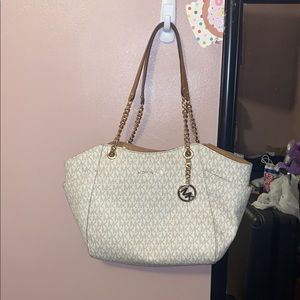 White Michael Kors Purse